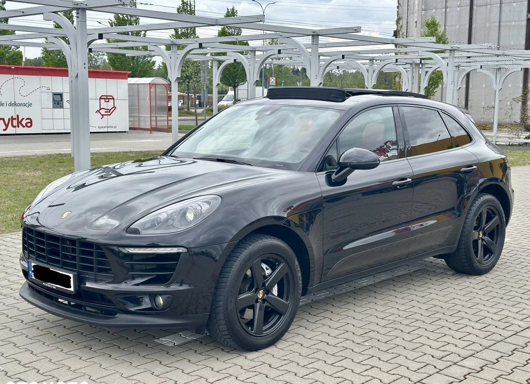 Porsche Macan cena 139900 przebieg: 192000, rok produkcji 2015 z Warszawa małe 742